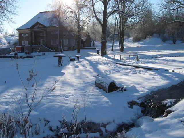 05_Carlo%20Walter_imaginary%20Mansfeld_Iphone_2020_c%20Ralf%20Wendt_BurgVogel